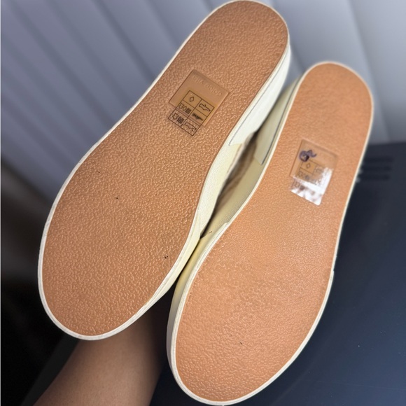 Women's Dolce Vita Zina Sneakers | size 7 | Wheat Raffia - Picture 6 of 6